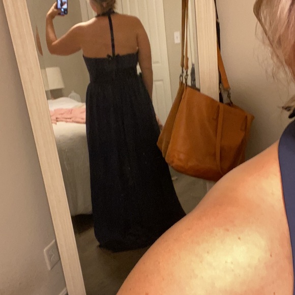 Vera Wang V Neck Halter Gown with Sash Midnight - Picture 2 of 4